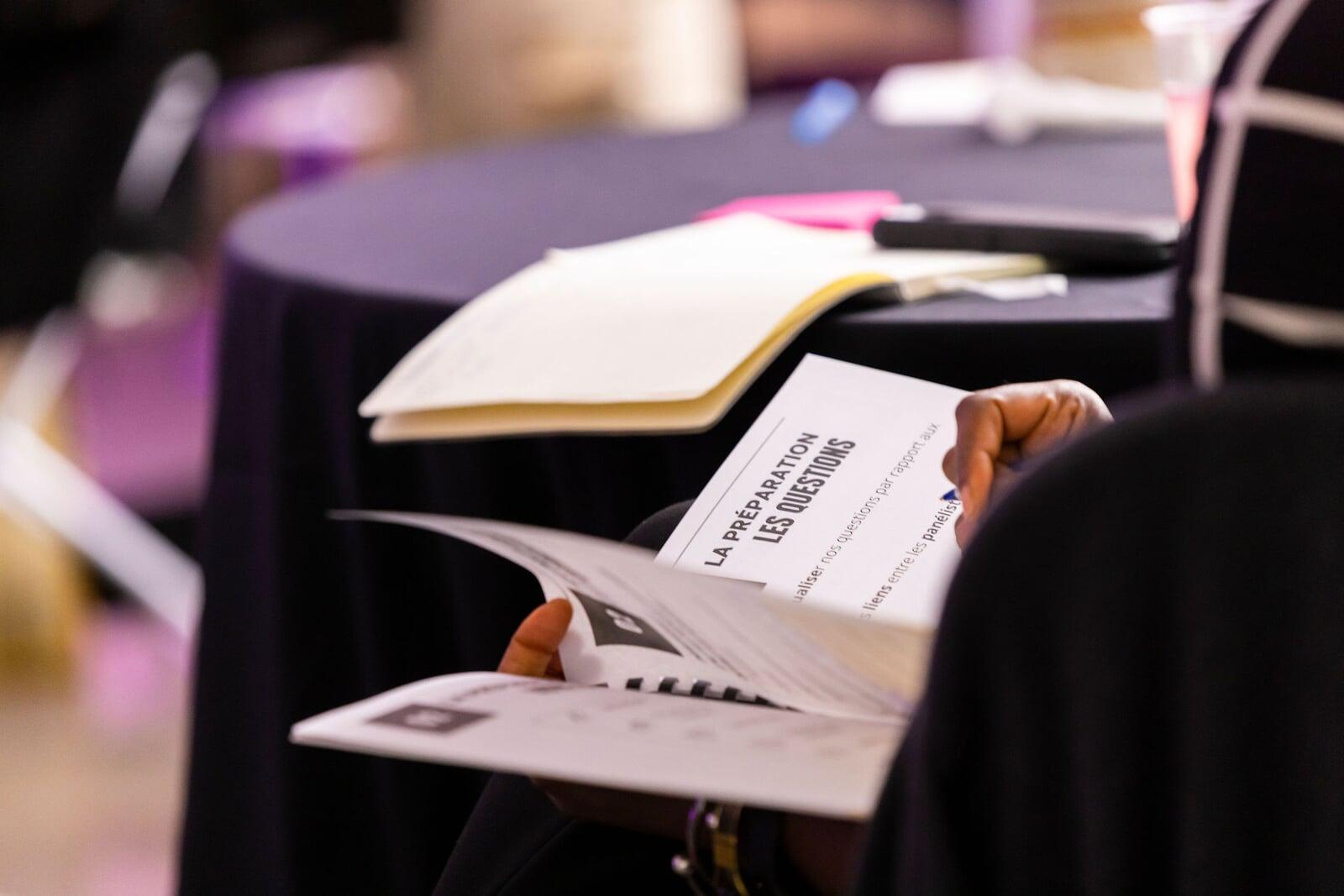 Formation « Modérez des panels hautement stratégiques »