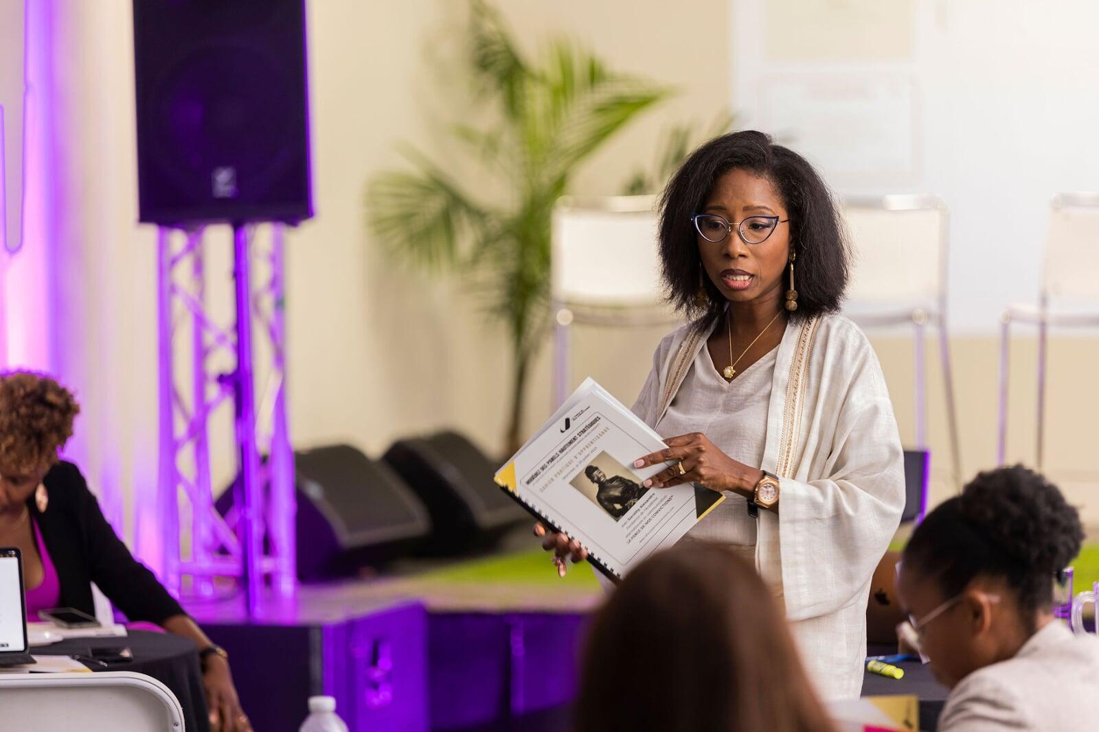 Formation « Modérez des panels hautement stratégiques »